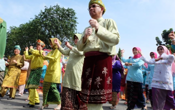 Tari Jepin Kalbar Tampil di Panggung Internasional Malaysia: Kehadiran Budaya Dayak di Dunia